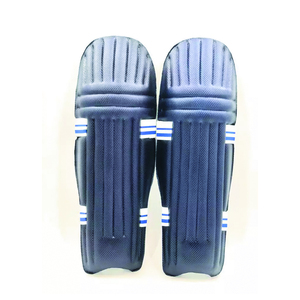 Genouillères de cricket rouges, rembourrage en mousse léger, matériau PU durable, sangles de protection antidérapantes, haute qualité - Product Image 5