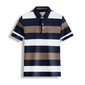 เสื้อเจอร์ซีย์ผู้ชายระบายอากาศได้ดี สกรีนโลโก้ด้านหน้า แขนสั้น สีพื้น ขายดี เสื้อลำลองแขนสั้น - Product Image 1