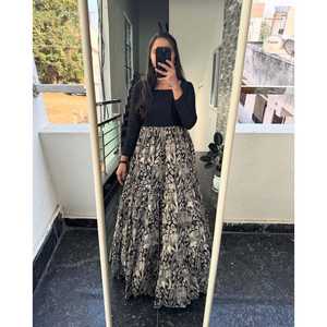 DISEÑADOR MUSELINA KALAMKARI ESTAMPADO VESTIDO NEGRO - Product Image 1