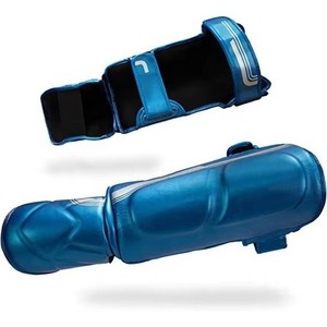 Fabricante OEM de Espinilleras Personalizadas para Muay Thai, Protectores de Pierna de Cuero para Kickboxing al por Mayor - Product Image 3