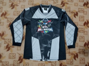 เสื้อเจอร์ซีย์เพนท์บอลคุณภาพสูง แขนยาว ผ้าตาข่าย สีดำเทา ออกแบบเองได้ สำหรับเกมยิงปืนกลางแจ้ง - Product Image 1