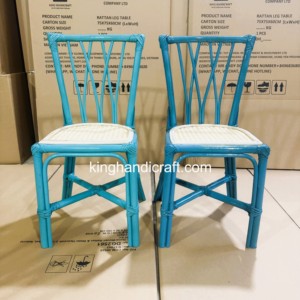 Chaises en rotin faites à la main pour enfants, idéales pour la location événementielle, les fêtes d'anniversaire, les mariages, la décoration de crèches bohèmes et les cabines photo. - Product Image 6