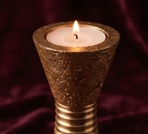 เชิงเทียนเหล็กสีทองลายริ้วทรงเสาสำหรับตกแต่งโต๊ะงานแต่งงานสุดหรู - Product Image 3