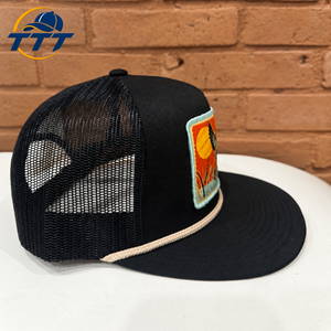 Casquette Trucker Vintage Personnalisée 5 Panneaux en Maille Noire avec Logo Tissé et Cordon, Fabricant Vietnamien OEM ODM, Usine de Casquettes en Gros - Product Image 3