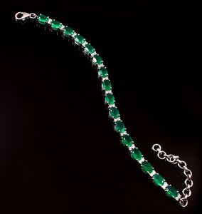 Pulsera de Lujo para Mujer en Plata de Ley 925 con Ónix Verde Corte Ovalado y Oro, Joyería Elegante con Piedras Preciosas, Regalo para Boda - Product Image 3