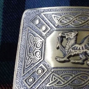 Hebilla de cinturón para kilt más vendida, con diseño de dragón walesí y acabado antiguo / Hebilla de dragón celta para kilts escoceses de las Tierras Altas - Product Image 5