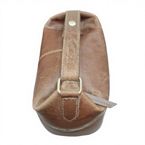 Bolsa de Viaje de Cuero de Grano Entero, Ligera e Impermeable, con Correa Desmontable, Disponible a Precios Razonables - Product Image 3