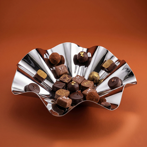 Plateau rond en métal martelé de luxe, décoratif, en argent, pour chocolat, fruits, centre de table d'hôtel et décoration intérieure - Product Image 6