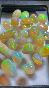 โอปอลเอธิโอเปียธรรมชาติทรงคาโบชอง รูปทรงรังผึ้ง หลายสีรุ้ง โอปอลประจำเดือนตุลาคม พลอยหลวม - Product Image 2