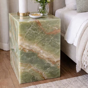 Table d'appoint en onyx vert naturel de luxe |   Table d'appoint de chevet en pierre massif |   Table d'appoint moderne en onyx pour salon et chambre à coucher - Product Image 1