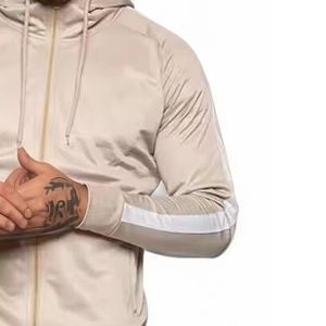 Conjunto de Chándal de Invierno de Poliéster para Hombre al por Mayor, de Alto Gramaje, con Lavado Ácido, Pedrería, Logotipo Personalizado y Sublimación OEM - Product Image 3