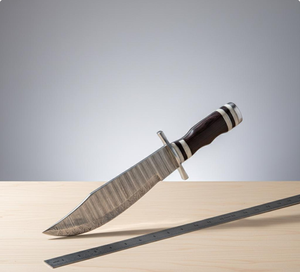 Couteau Bowie à lame fixe en acier Damas artisanal, manche noir industriel personnalisé, étui en cuir véritable, pour le camping en plein air - Product Image 5