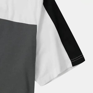 T-shirt à manches courtes pour homme, col rond, décontracté, tricoté, coupe classique, avec empiècements contrastants, design uni - Product Image 2