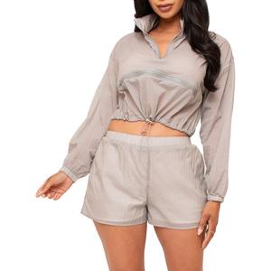 Ensemble de survêtement d'extérieur respirant et imperméable de qualité supérieure avec logo personnalisé, coupe-vent à motif uni et short d'été - Product Image 1