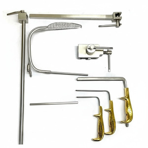 Retractor Quirúrgico Completo PISSCO Hoyos, Juego de Retractores Quirúrgicos Autoestables, Sistema de Retracción de 7 Piezas con Caja de Madera - Product Image 4