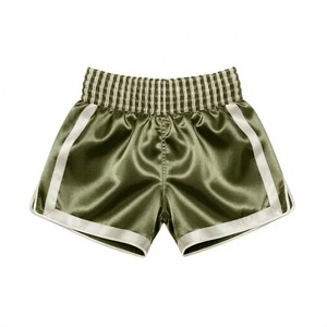 Shorts de satén duraderos de diseño personalizado para practicantes de Muay Thai que necesitan equipo confiable para shorts profesionales de Muay Thai - Product Image 4