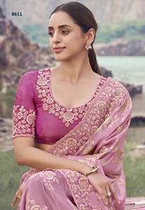 Elegante Saree de Seda Satinada para Mujer, Textura Suave, Perfecto para Fiestas, Bodas y Festivales - Product Image 3