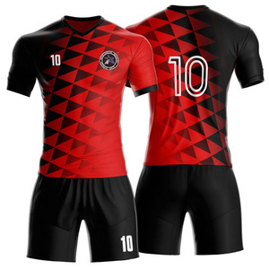 Uniformes de Fútbol Personalizados al por Mayor de Fábrica, Conjuntos de Camisetas de Fútbol Unisex para Verano e Invierno con Diseño y Logotipo Personalizados - Product Image 1