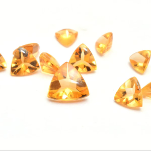 Piedra preciosa de citrino de 5mm-6mm con corte trillón, piedra natural rara de citrino semipreciosa con corte trillón facetado para joyería. - Product Image 1