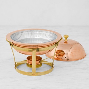 Ensemble de réchauds de luxe en cuivre martelé, chauffe-plats ronds en acier inoxydable avec insert en verre pour buffets d'hôtel et traiteurs de mariage - Product Image 2