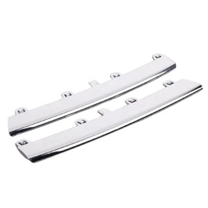 Garniture de pare-chocs avant de voiture 2005 Pièces automobiles pour VW JETTA GEN/VENTO 2005 1KM898653 VW1210100 Moulage de séparateur de pare-chocs de voiture - Product Image 1