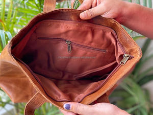 Sac fourre-tout en cuir Crunch de nouveau style, cadeau d'anniversaire en cuir pour sac à bandoulière pour femme - Product Image 5