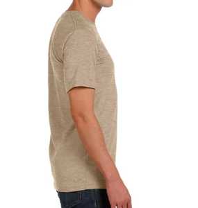 เสื้อยืดแขนสั้นสีน้ำตาลเข้มสำหรับผู้ชาย คอกลม ทรงปกติ สวมใส่สบาย ผ้าฝ้ายเจอร์ซีย์ถัก 100% สีพื้น ทรงโอเวอร์ไซส์ ระบายอากาศได้ดี น้ำหนัก 220 กรัม - Product Image 6