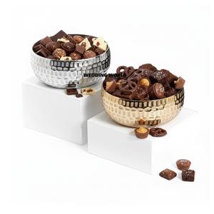 Ensemble de deux coupelles à chocolat martelées, finition or et argent, qualité supérieure, design élégant, nouvelles coupelles à chocolat. - Product Image 1