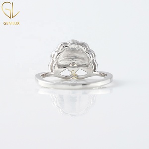 Bague éventail Art Déco sertie de diamants avec sertissage Milgrain |   Bague de fiançailles en diamant moissanite taille ronde |   Bague de style vintage unique - Product Image 5