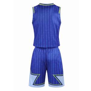 Ensemble d'uniformes de basket-ball classiques pour équipe avec logo personnalisé |   Conception sans manches respirante |   Tenue de sport unisexe d'été 100% polyester - Product Image 3