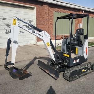 Mini-excavatrice Bobcat E20 durable, 2 tonnes, hydraulique, sur chenilles, faible nombre d'heures de travail, machine compacte et efficace pour la construction - Product Image 2