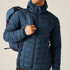 Veste d'hiver rembourrée pour homme avec logo personnalisé, 90% duvet, épaisse, zippée, chaude, décontractée, de haute qualité - Product Image 1