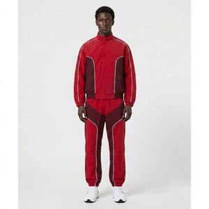 Survêtement Homme Rouge Bourgogne Bicolore 2025 avec Logo Personnalisé, Veste Coupe-Vent Y2K Vintage en Nylon Color Block et Pantalon Ample - Product Image 3
