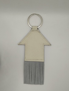 High Quality Genuine <b>Leather</b> House <b>Key</b> <b>Chain</b> Wholesale Customized Keyrings House Shaped Fringes Gift Pendant Fashion Charm - Product Image 2