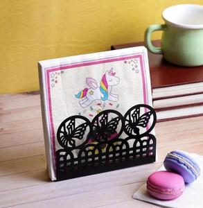 ที่ใส่กล่องกระดาษทิชชู่โลหะสีดำพร้อมดีไซน์รูปผีเสื้อ ขนาด 16x5x6 นิ้ว - Product Image 3