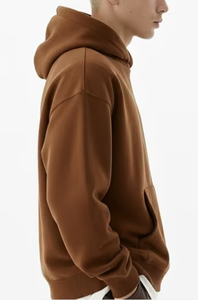 เสื้อฮู้ดดี้ผู้ชายพรีเมียมผ้าฟลีซหนา 380 GSM ผลิตแบบ OEM ขายส่ง ผลิตจากผ้าฝ้าย 65% โพลีเอสเตอร์ 35% รับทำโลโก้แบรนด์ตามสั่ง - Product Image 5