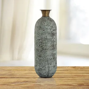 Vase à fleurs en métal fait main par un designer pour la décoration de maison de luxe, vase à fleurs en métal de qualité export élégante pour la mise en scène de fleurs - Product Image 1