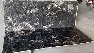 Bloc de granit naturel élégant, surface polie, pierre durable pour îlots de cuisine, villas et espaces intérieurs - Product Image 3