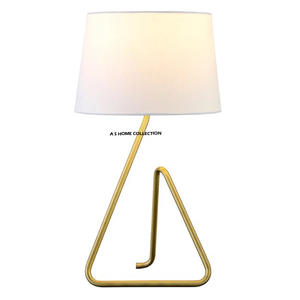 Lámpara de Mesa Moderna con Diseño de Árbol Decorativo, Fabricada en Aluminio Fundido con Acabado Dorado, Material de Alta Calidad - Product Image 4