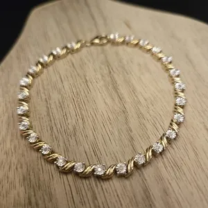 Pulsera de tenis de plata de ley chapada en rodio con diseño de cuerda trenzada y moissanita de corte brillante redondo, joyería clásica de lujo - Product Image 3