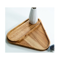 Plateau de service élégant en bois pour la cuisine, la table à manger, les petits-déjeuners, les collations, les boissons, les desserts et l'accueil à domicile