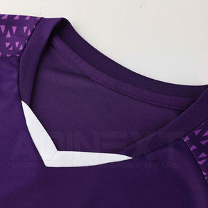 Venta Directa de Fábrica, Uniforme de Fútbol Transpirable para Adultos, 100% Poliéster, Color y Logotipo Personalizados, Hecho en Pakistán - Product Image 3