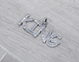 Colgante Hip Hop King Iced con Moissanita de Corte Baguette, Hecho a Mano, Chapado en Rodio, Plata de Ley, Joyería Brillante para Ideas de Regalo - Product Image 1
