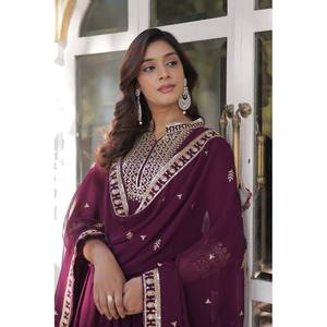 Vestido de Fiesta Hecho a Mano con Lentejuelas y Dupatta Bordada, Talla XL, Corte Imperio - Product Image 2