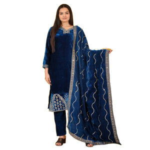 Traje de Terciopelo para Fiesta de Mujer de Diseñador con Elegante Bordado, Conjuntos Premium para Mujer - Product Image 1