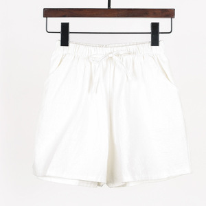 กางเกงขาสั้นผ้าฝ้ายสีขาวสำหรับผู้หญิง สีพื้น เอวยางยืด มีเชือกผูก ทรงหลวม สไตล์ลำลอง เอวกลาง ผ้าทอ - Product Image 6
