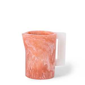 Pichet en résine Aurevella Nova – Carafe à eau de luxe en époxy faite à la main avec motifs contemporains bordeaux pour repas et fêtes modernes - Product Image 1