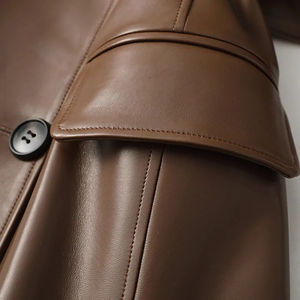 Abrigo de Cuero Premium para Mujer, Diseñado para Brindar Comodidad, Durabilidad y un Estilo Moderno con un Ajuste Favorecedor para Usar en Todas las Estaciones - Product Image 6