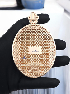 Collier de déclaration Hip Hop de luxe plaqué or rose et argent, avec pendentif visage de Jésus entièrement serti de moissanite - Product Image 5