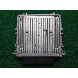 300 ECU y Módulos de Computación Usados 04896420AF - Product Image 2
